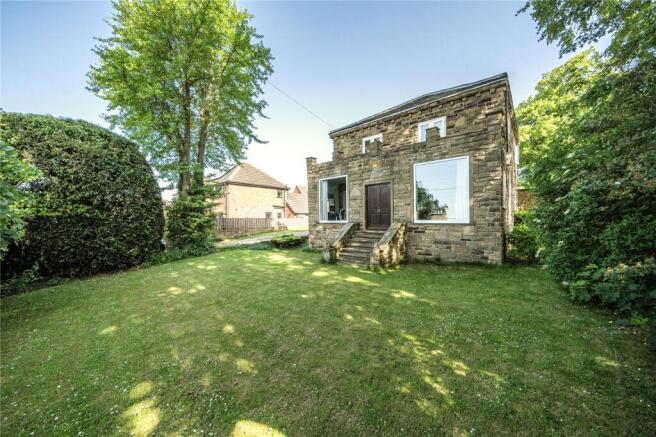 3 bed Detached for sale Image 8