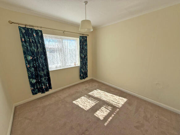1 bed Semi-Detached Bungalow for sale Image 5
