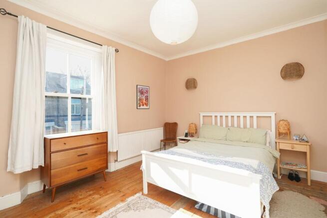 4 bed Terraced for sale Image 12