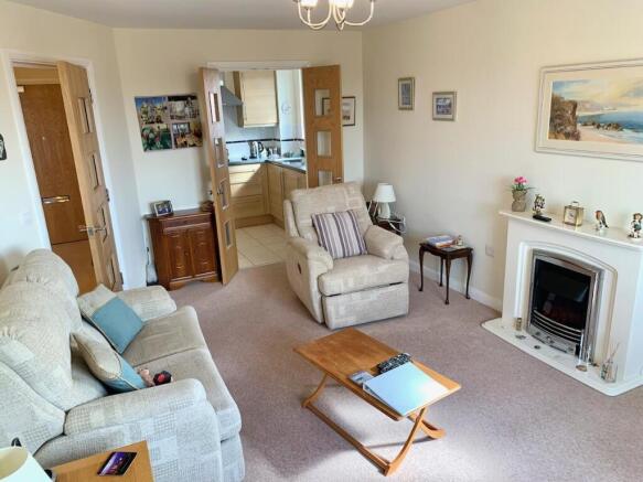 2 bed Apartment for sale Image 6