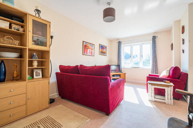 2 bed Apartment for sale Image 9