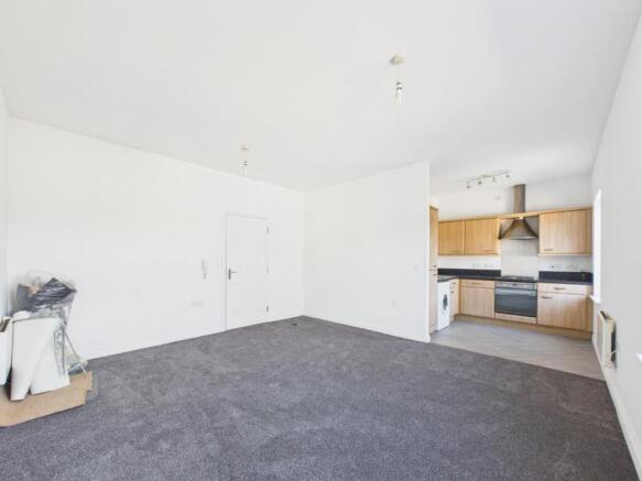 2 bed Flat to rent Image 7