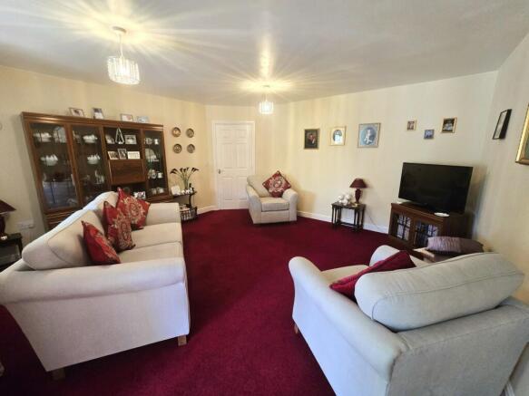 2 bed Detached Bungalow for sale Image 4