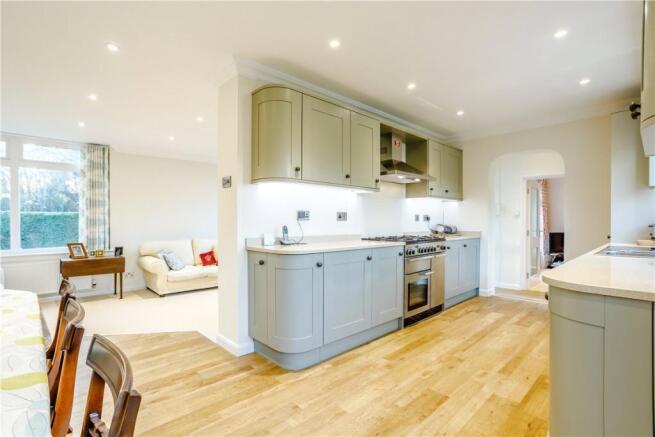 Kitchen/Dining Area