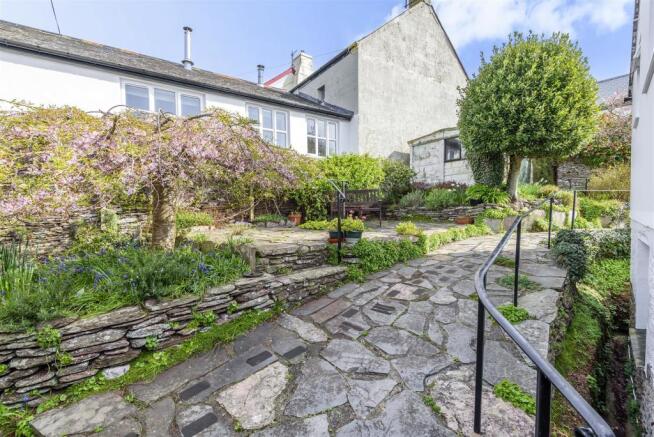 Garden Patio.jpg
