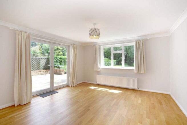 4 bedroom property t