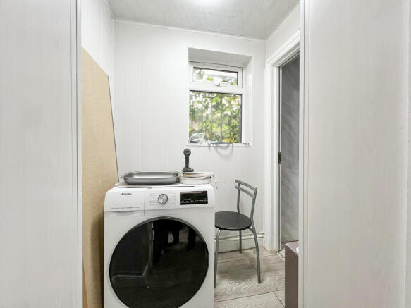 5 bed Apartment for sale Image 7