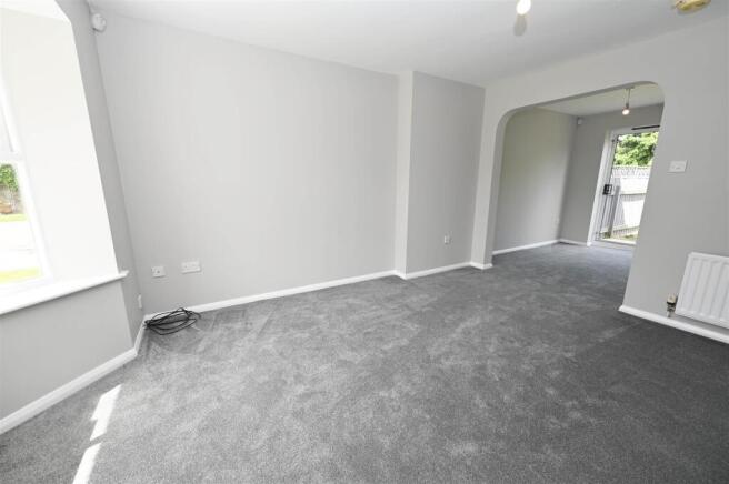 3 bed Semi-Detached for sale Image 6