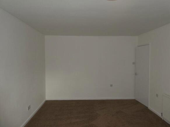 2 bed Apartment to rent Image 6