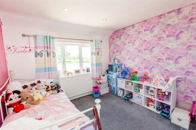 98 Brooke Drive (19).jpg