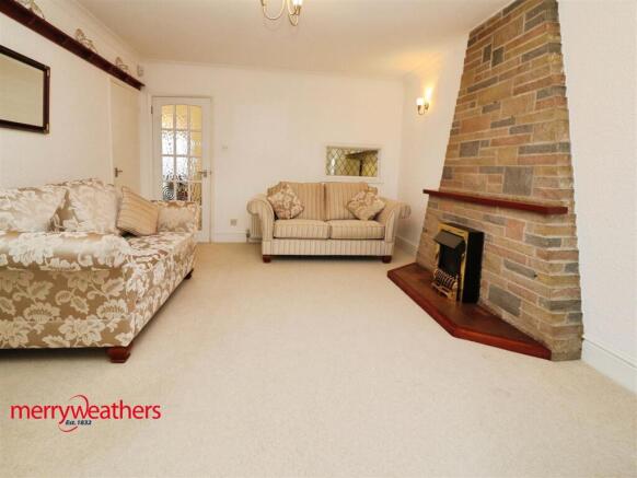 3 bed Semi-Detached for sale Image 5