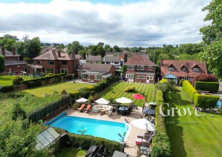 Manor Way, Halesowen
