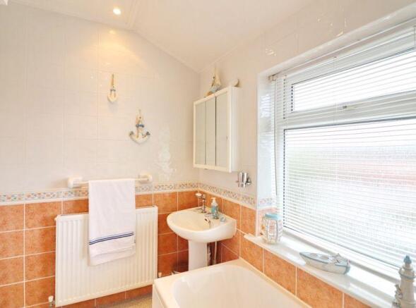 Main Bathroom