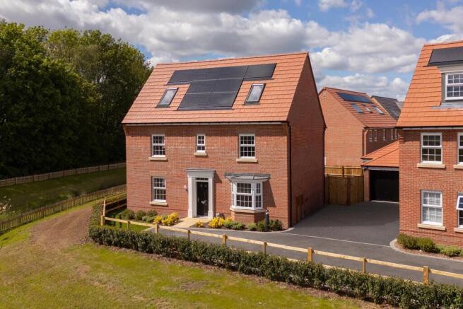 DWH ROMANS QUARTER MORETON