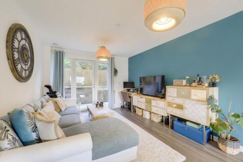 Adenmore Road, Catford, SE6