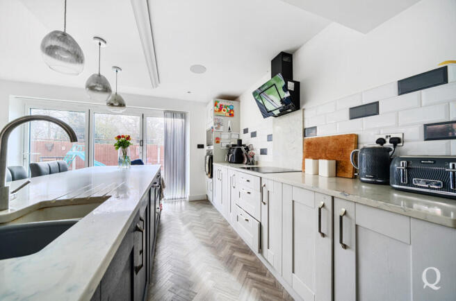 82e65f03-96dd-431...