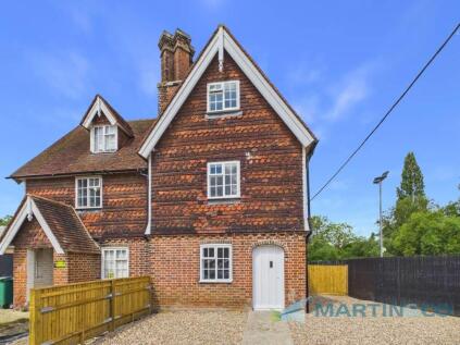 Brook Farm Cottages, Five Oak Green Road