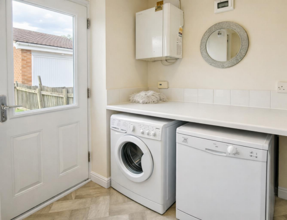 3 bed Detached for sale Image 8