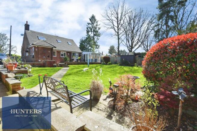 REAR GARDEN 04.jpg