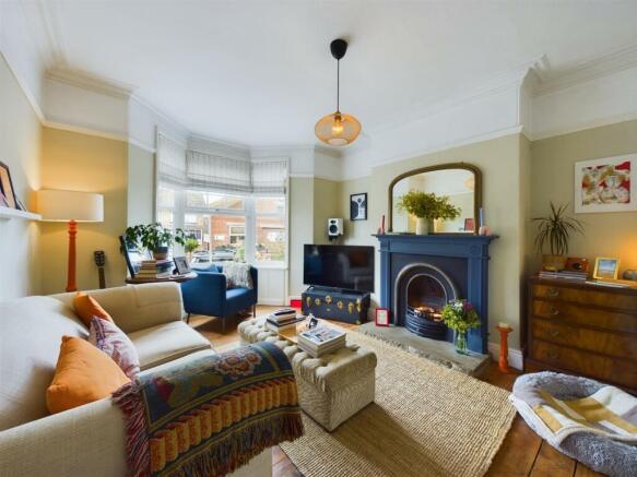 SITTING ROOM