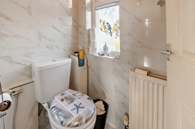 2 bed Semi-Detached for sale Image 8