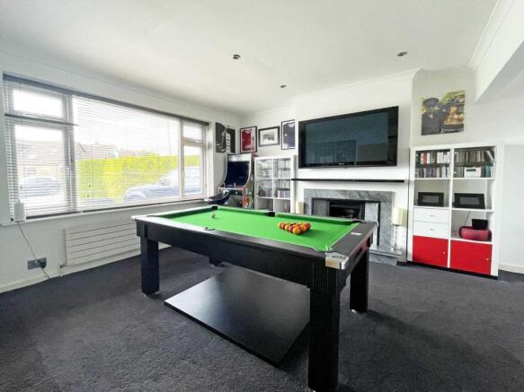4 bed Detached for sale Image 7