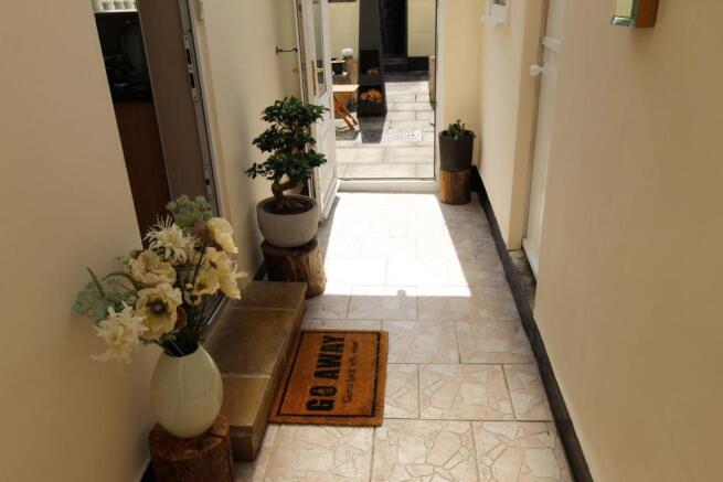 Covered passage way