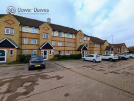 27, Hove Close, Grays RM17 6PD