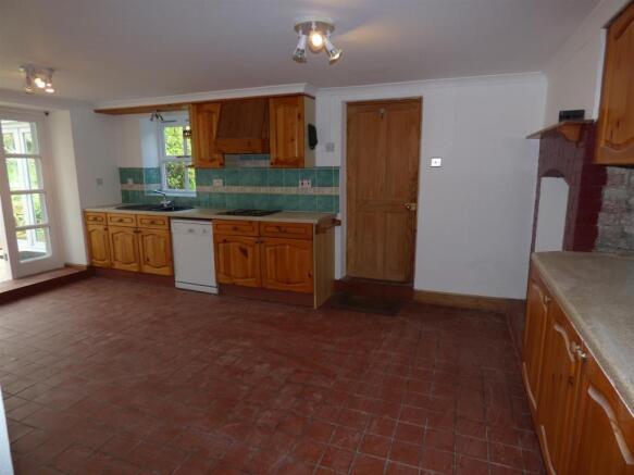 KITCHEN/BREAKFAST ROOM