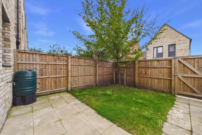 4 bed End of Terrace to rent Image 8