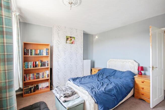 2 bed Terraced for sale Image 9