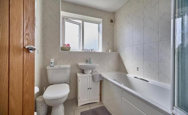 Rear Family Bathroom