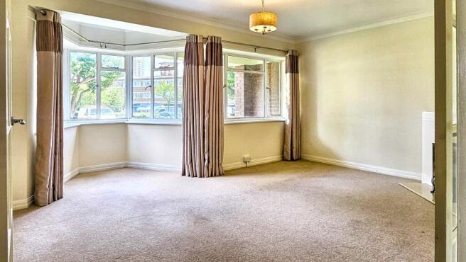 Flat 17, Hanger Court, Hanger Green, Ealing, London, W5 3ER