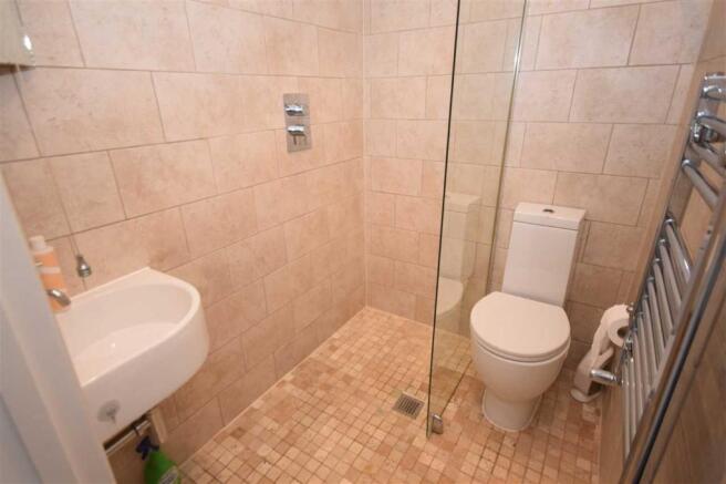 EN SUITE WET ROOM