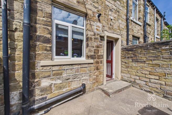 3 bed Terraced to rent Image 9