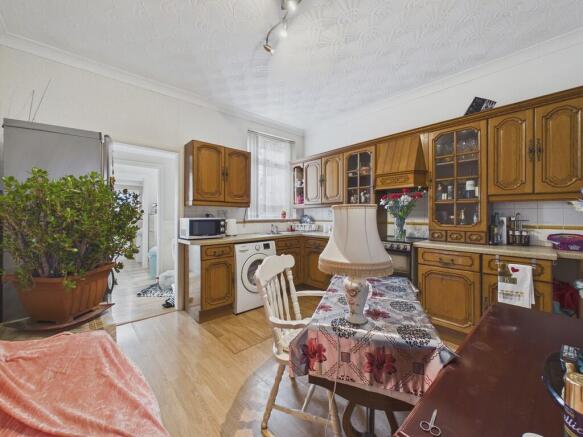 2 bed Terraced for sale Image 6