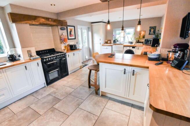 Kitchen/Breakfast