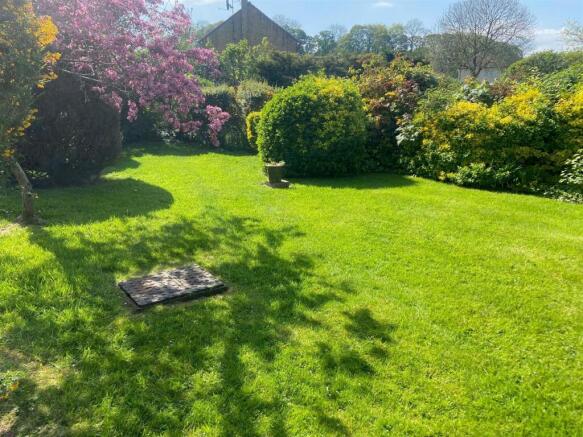 Garden 2.jpg