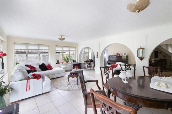 ST JAMES AVENUE, (12).jpg