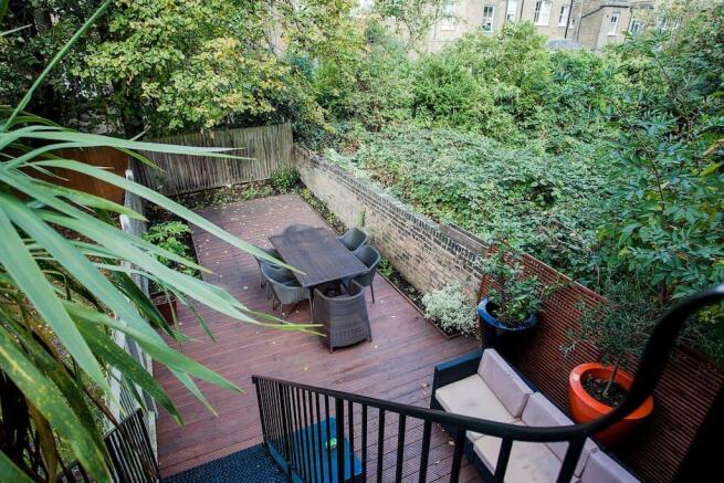 Brondesbury-Villas.jpeg