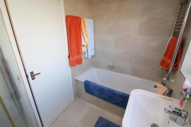 20 Bath.JPG