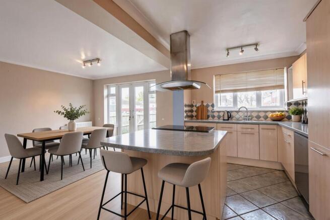 Kitchen Dining.jpg