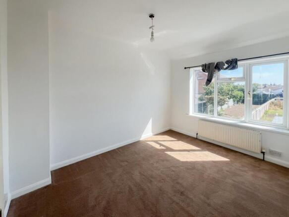 2 bed Terraced to rent Image 10