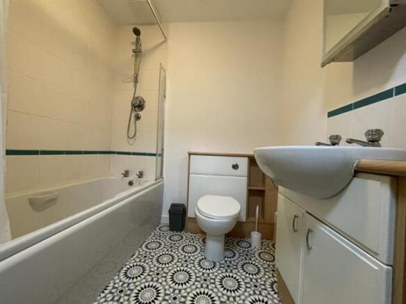 1 bed Flat to rent Image 5