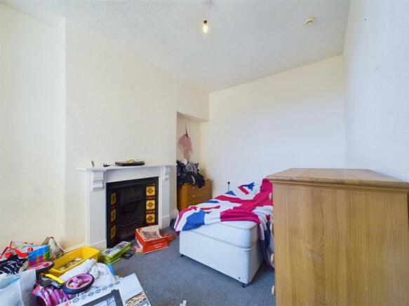6 bed Block of Apartments for sale Image 10