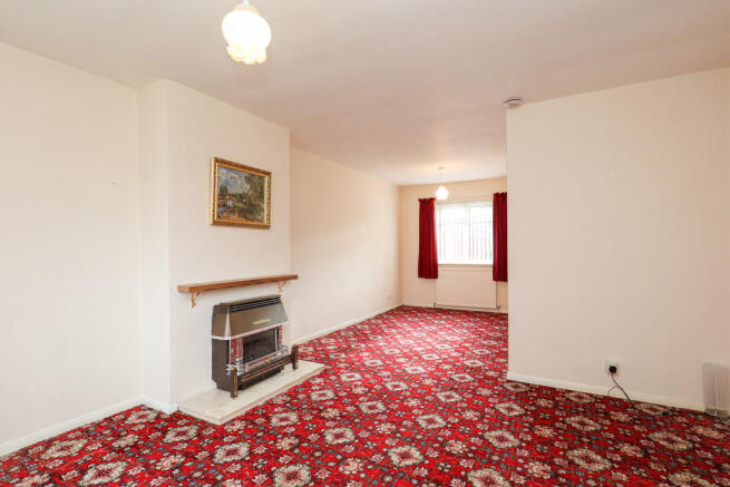 Lounge / Dining R...