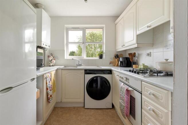 Beechcroft Road, E18