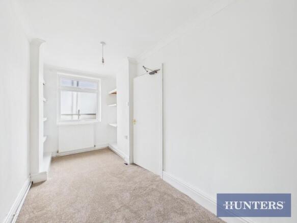 2 bed Apartment to rent Image 4