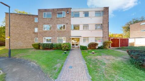 Lonsdale Close, Hatch End, Pinner