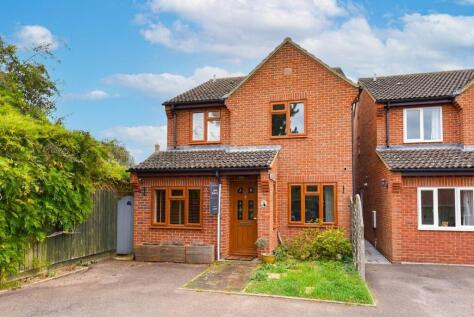 Jubilee Gardens, Biggleswade, SG18